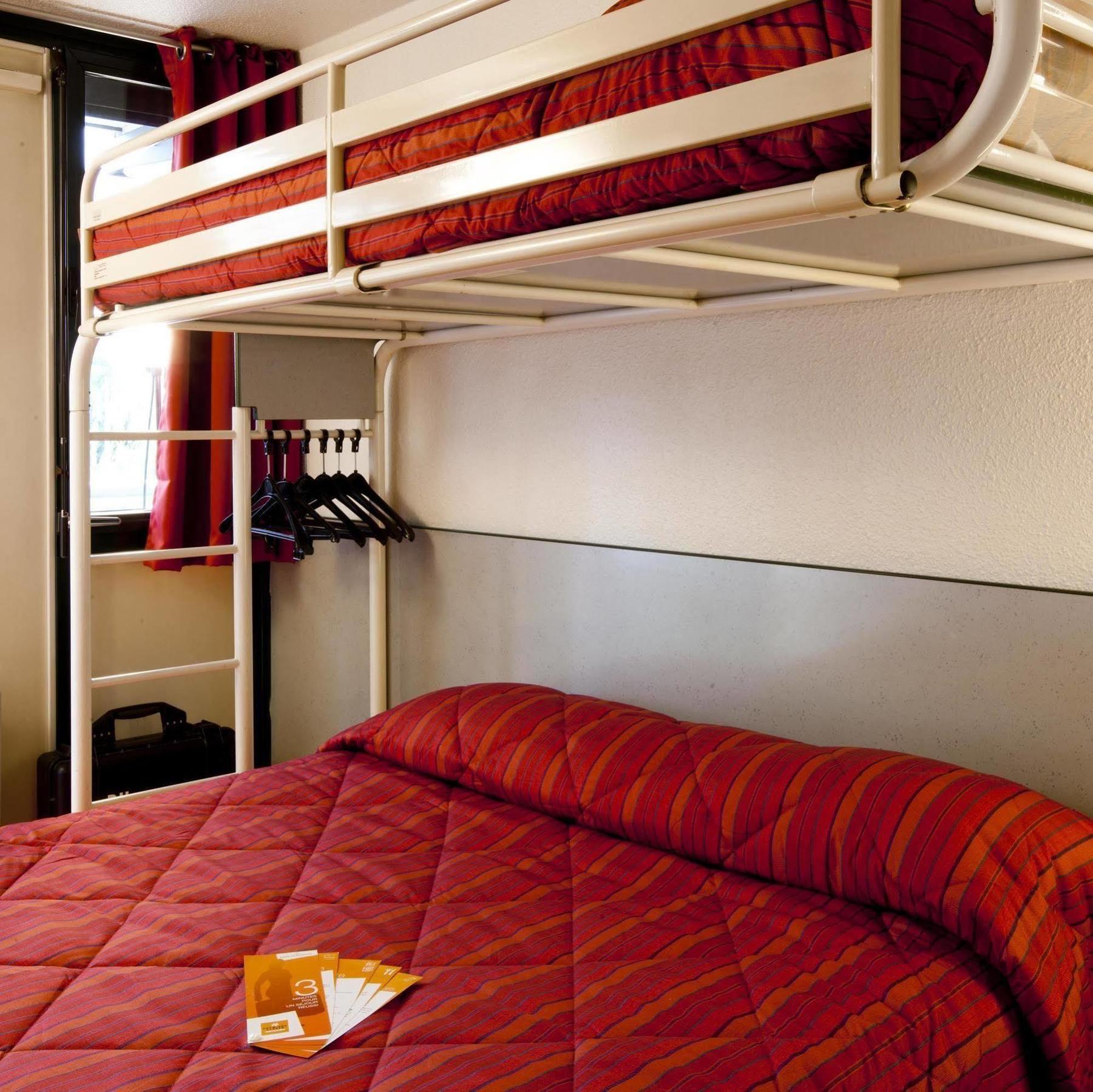 Premiere Classe Fontenay Tresigny Exterior foto